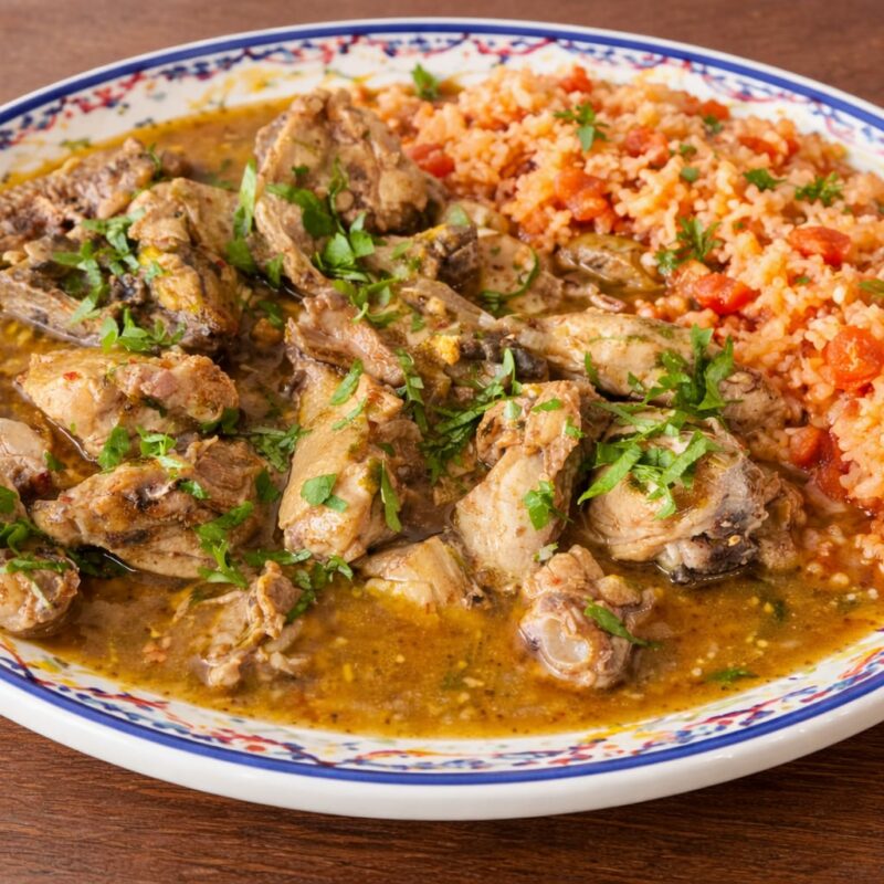 Frango com cerveja & arroz de tomate