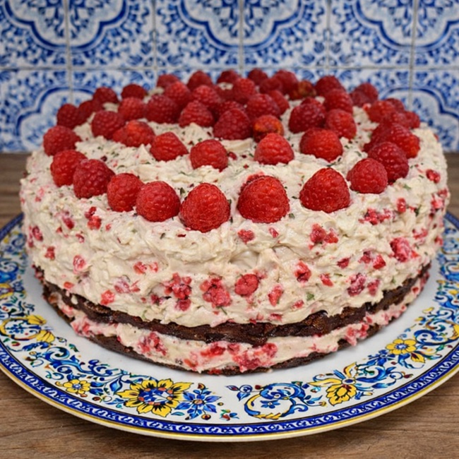 Bolo Florersta Négra para 8 pessoas